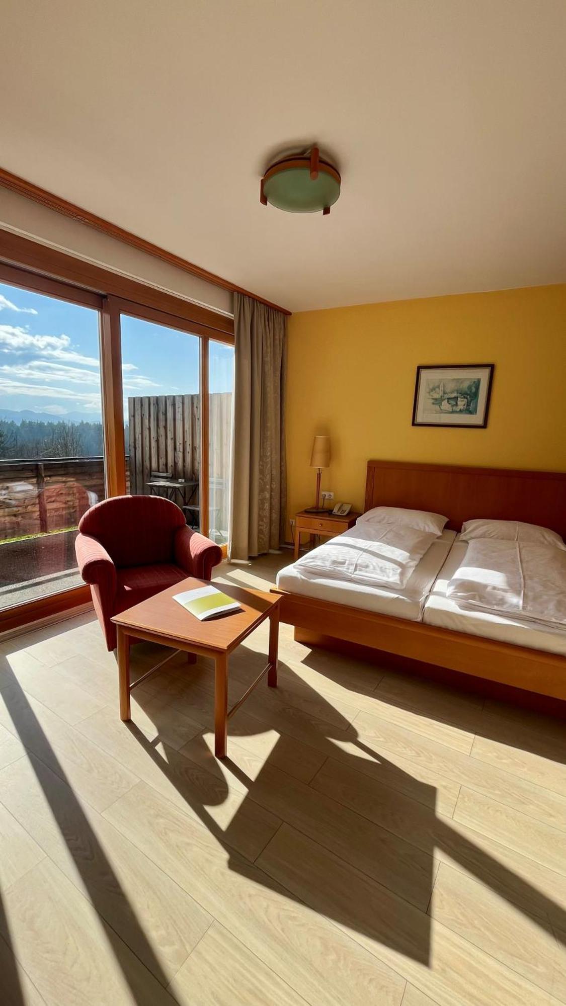 Hotel Garni Am Seggauberg Лайбниц Екстериор снимка